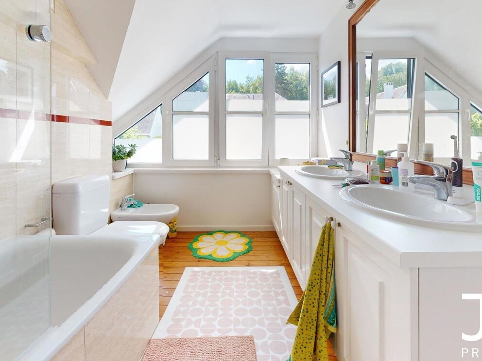 Villa for rent in Sint-Pieters-Woluwe