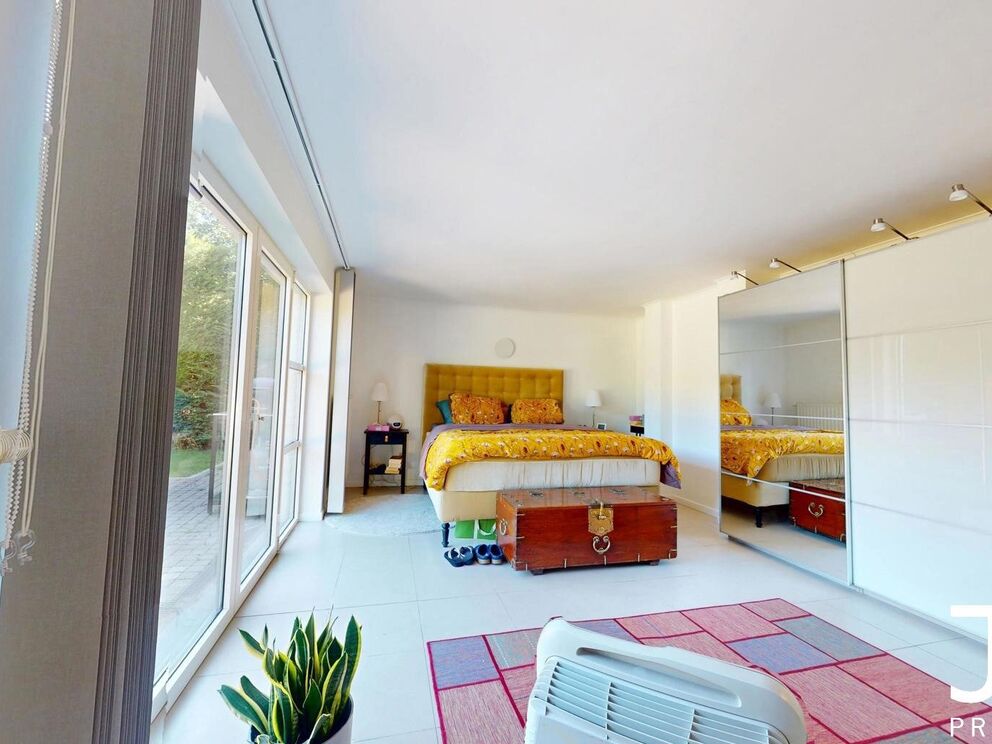 Villa for rent in Sint-Pieters-Woluwe
