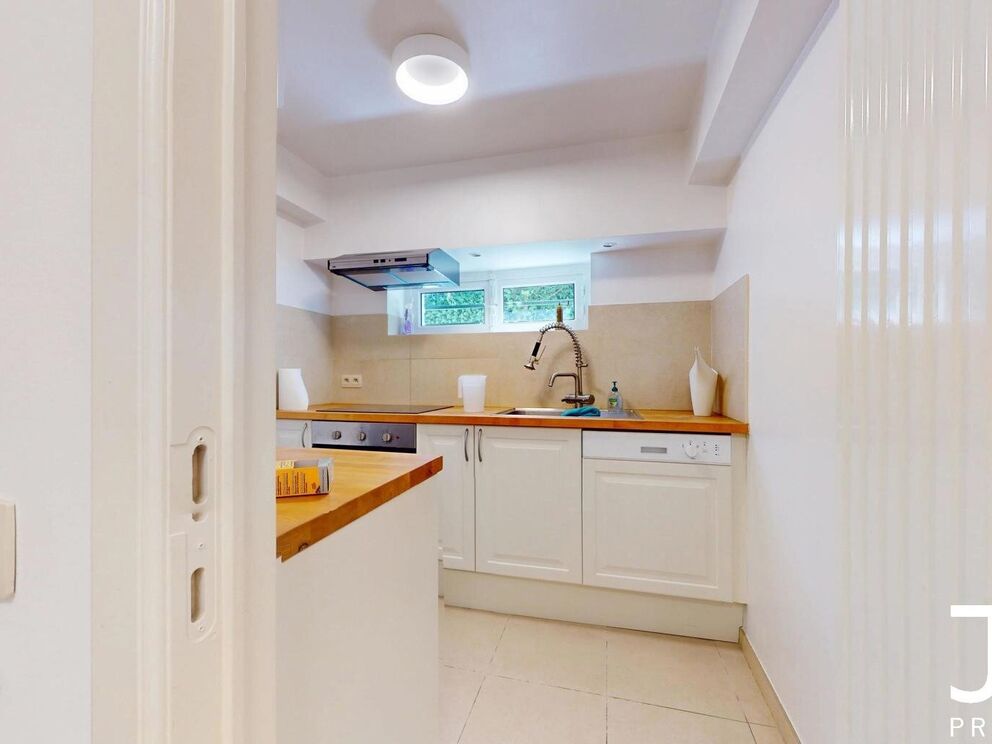 Villa for rent in Sint-Pieters-Woluwe